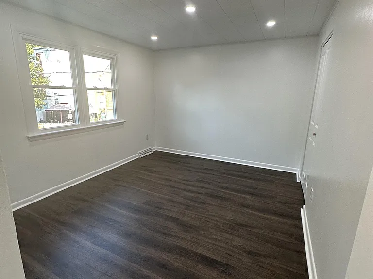 741 Rockland St #1 — Photo 11