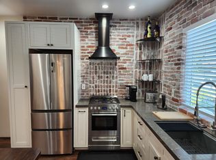 5045 Orrville Ave, Woodland Hills, CA 91367