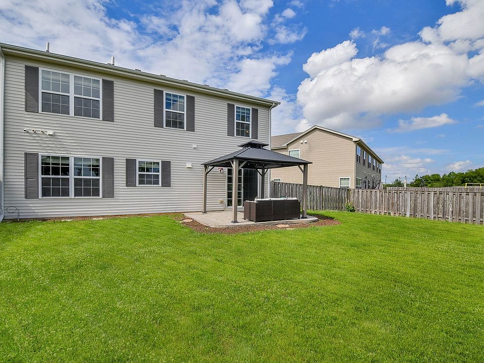 2nd image of 105 Catamaran Cir