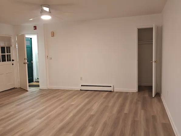 55 Gill Ln APT 5, Iselin, NJ 08830