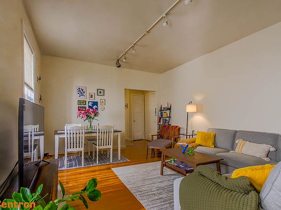 2nd image of 2135 Sacramento St #45