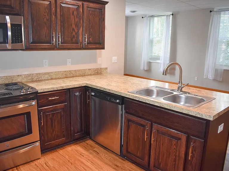 110 E Bald Eagle St — Photo 8