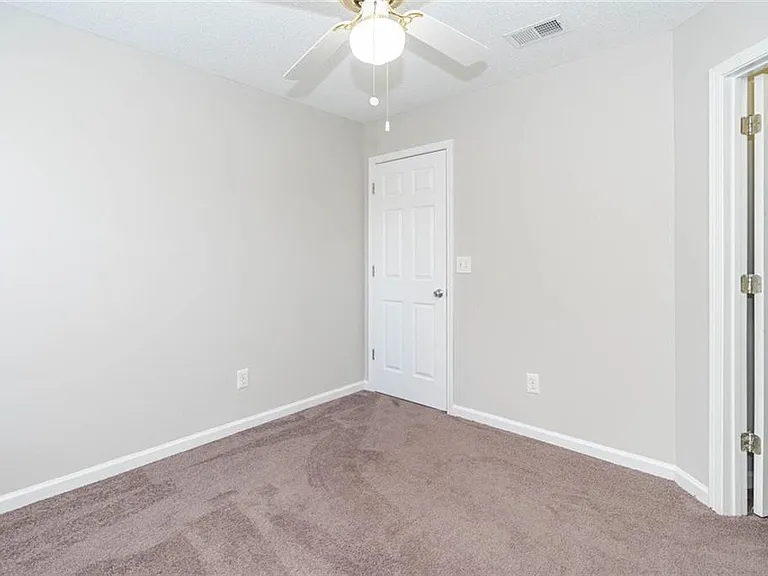 3272 Peach Ct NW — Photo 40
