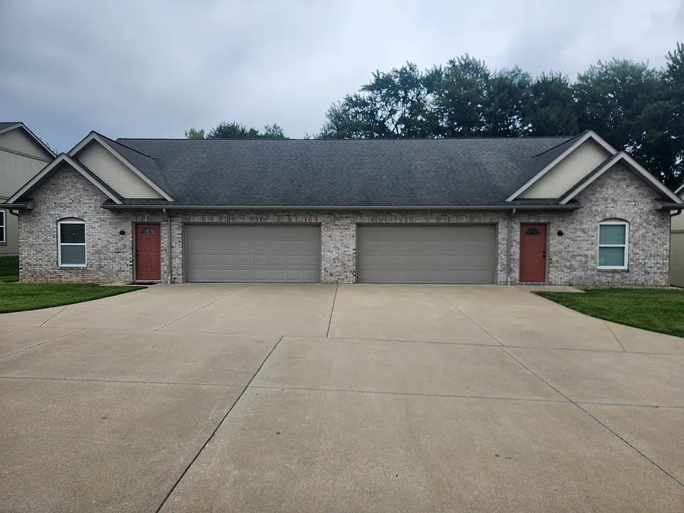 529 Rumbach Ave #527