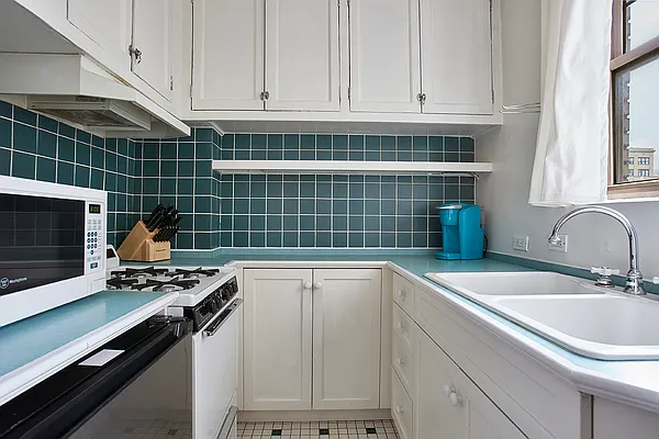 Sold by Highland Advisory | media 23