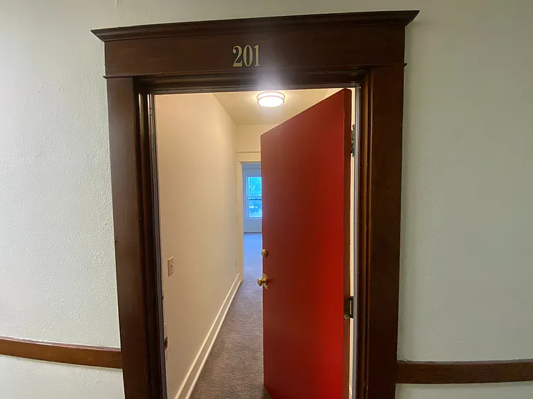 2409 NE Martin Luther Xing #201 — Photo 18