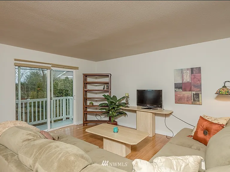 5321 N Pearl St #204 — Photo 10