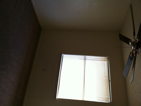 5th image of 618 Gibbins Ct