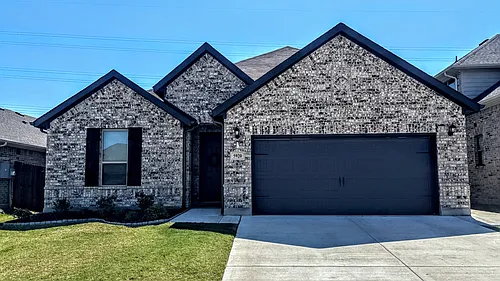 5920 Halls Lake Loop Photo 1