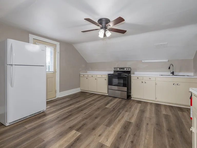 401 Spaulding Ave — Photo 10