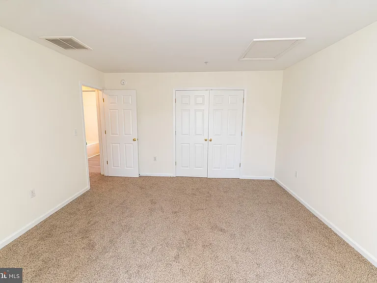 202 Carsons Ct — Photo 35