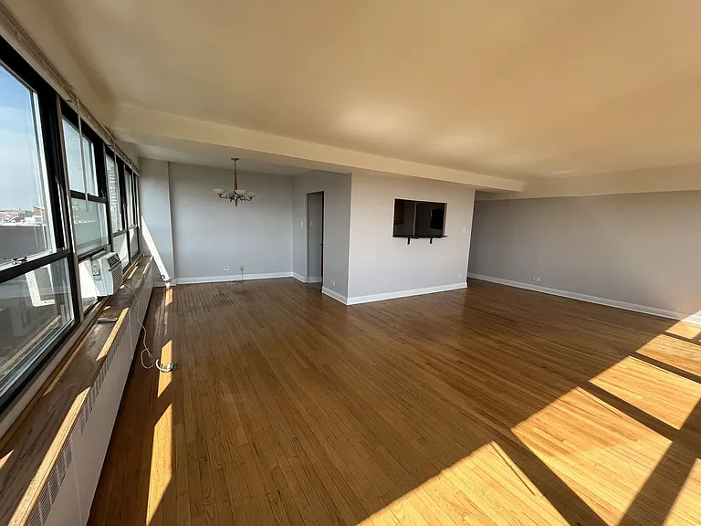 4180 Marine Terrace Apartments — Photo 180