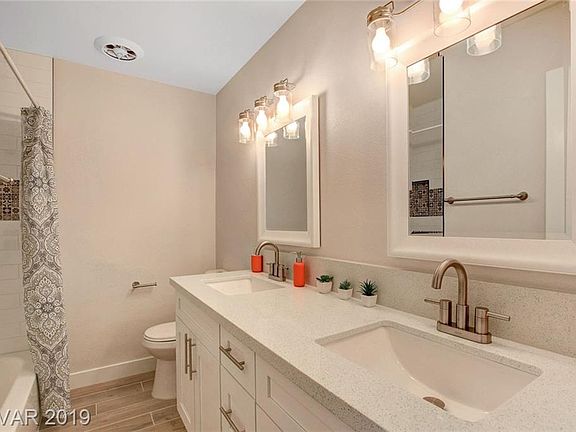 5th image of 313 Gardenia Ln