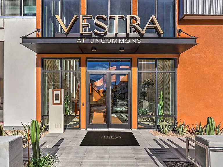 Vestra at UnCommons — Photo 4