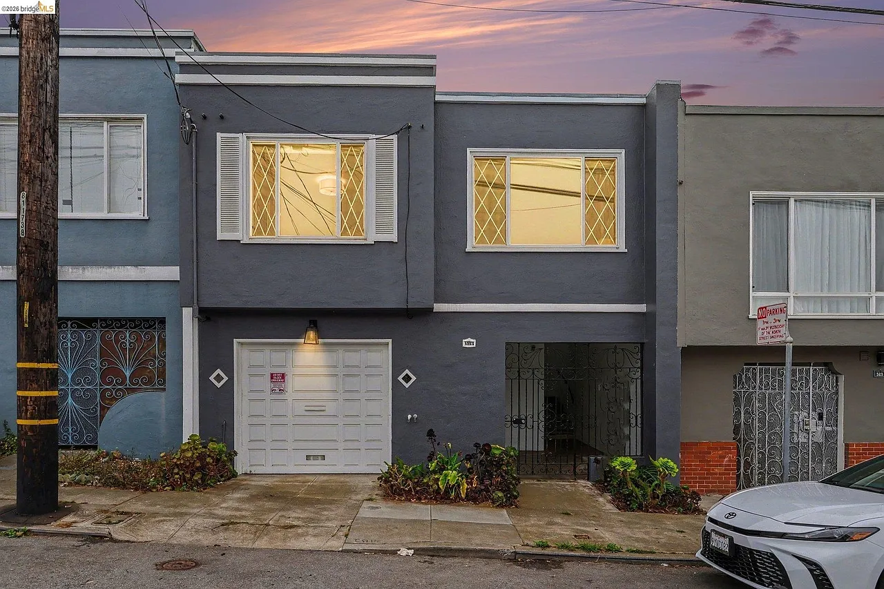 2BD/1BA Single-Family Home + Office — Photo 1