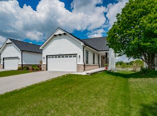 570 Sudbury Cir, Oswego, IL 60543