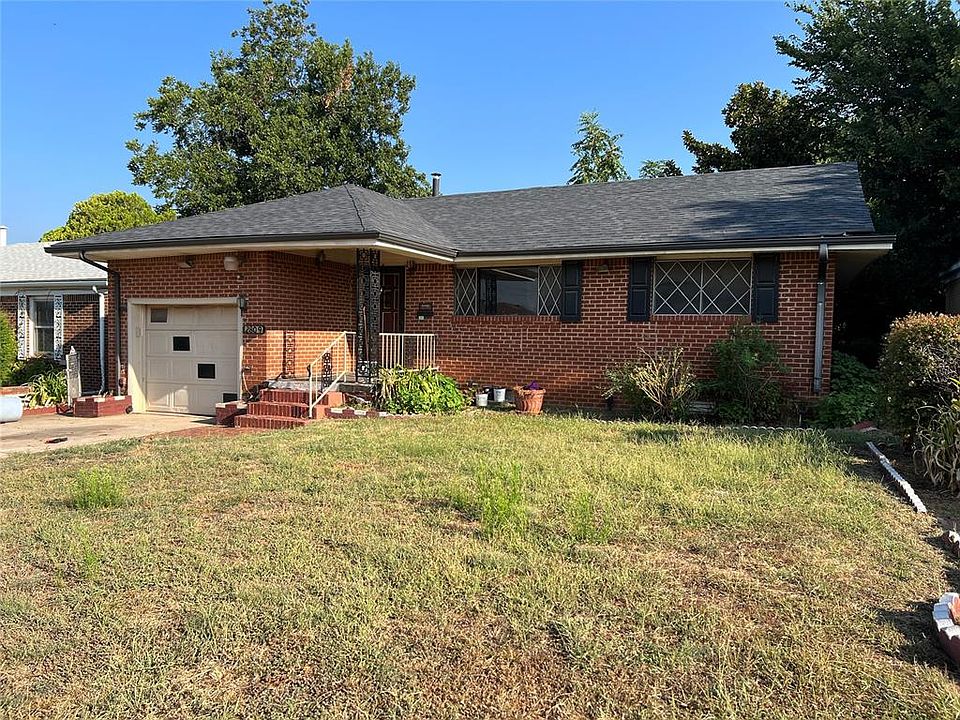 1st image of 2809 NE 18th St