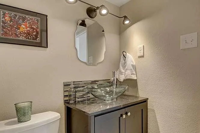 Half guest bath near laundry