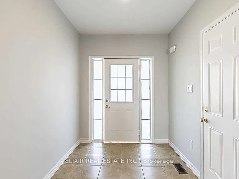 90 Delport Close — Photo 3