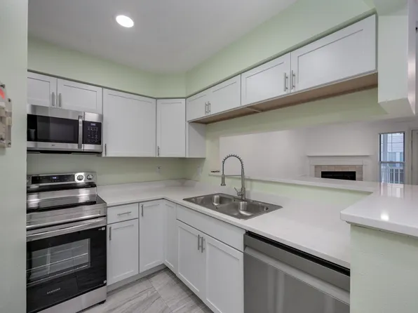 905 Harbor Ct House 4, Madison, WI 53705