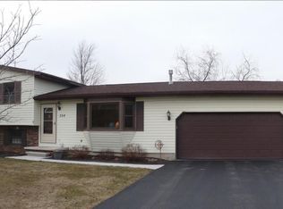 324 Southcrest Dr, Mc Comb, OH 45858