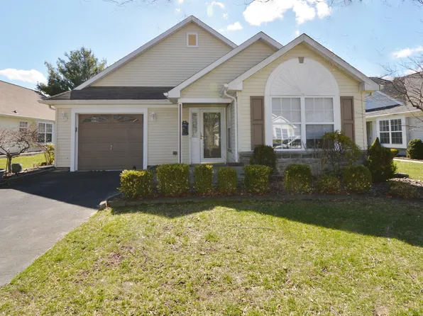 2736 Meadow Lake Drive, Toms River, NJ 08755