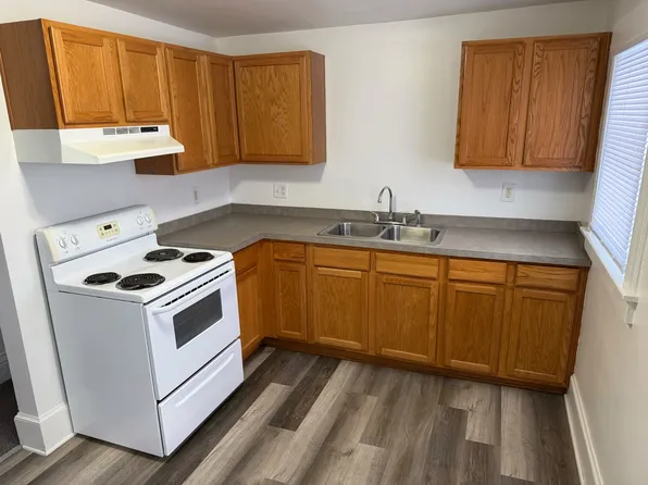 215 N Pennsylvania Ave #4, Lansing, MI 48912