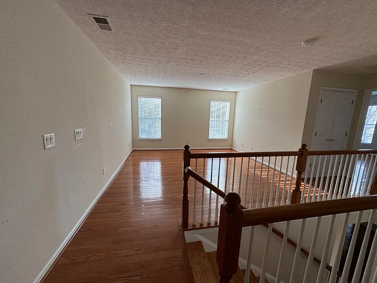 7740 Porter House Dr — Photo 3