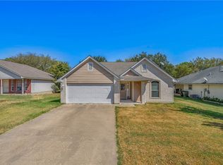 3803 Caleb Ct, Bryan, TX 77803
