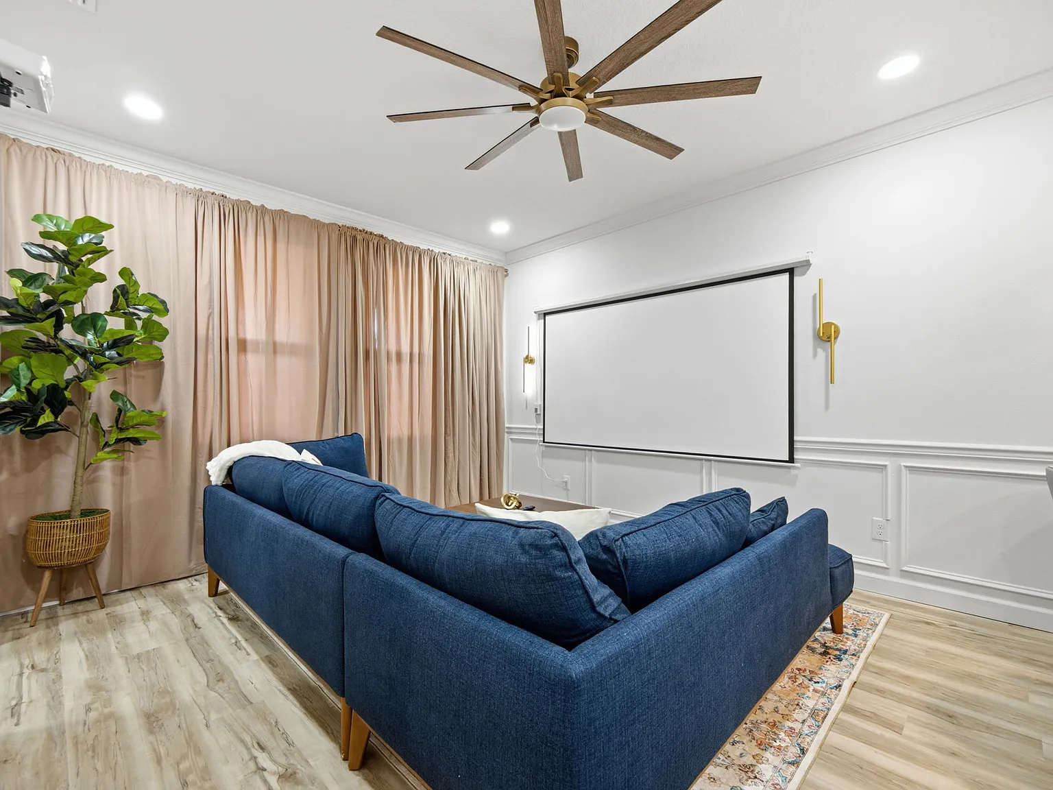 2 bed, $4,300 — Photo 2
