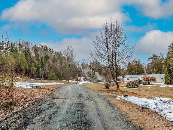 4th image of 956 Mosquitoville Road