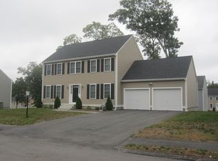 3 Mears Ln, Stoughton, MA 02072