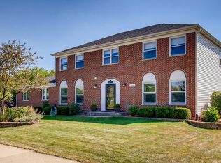 3865 Huntington Blvd, Hoffman Estates, IL 60192