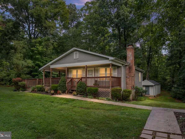 316 Tacketts Mill Rd, Stafford, VA 22556