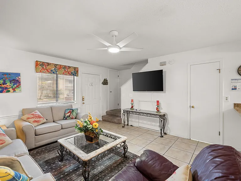 133 W Leslie Ln #1 — Photo 7