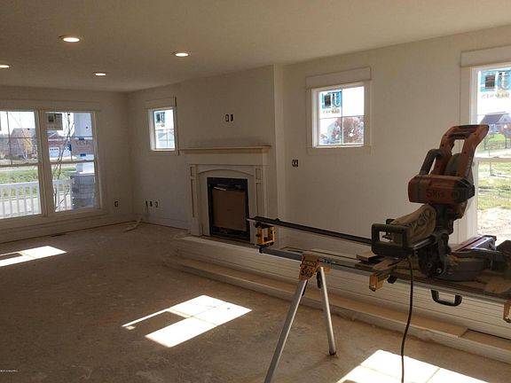 4th image of 4737 Macatawa Legends Blvd #24
