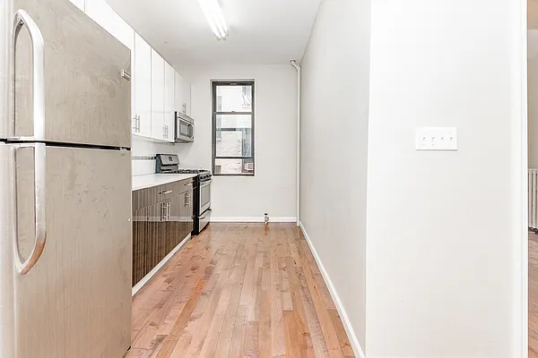 Rented by MySpaceNYC | media 17