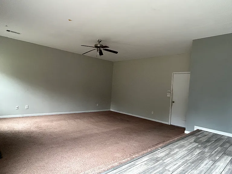 1040 Baltic Way — Photo 8