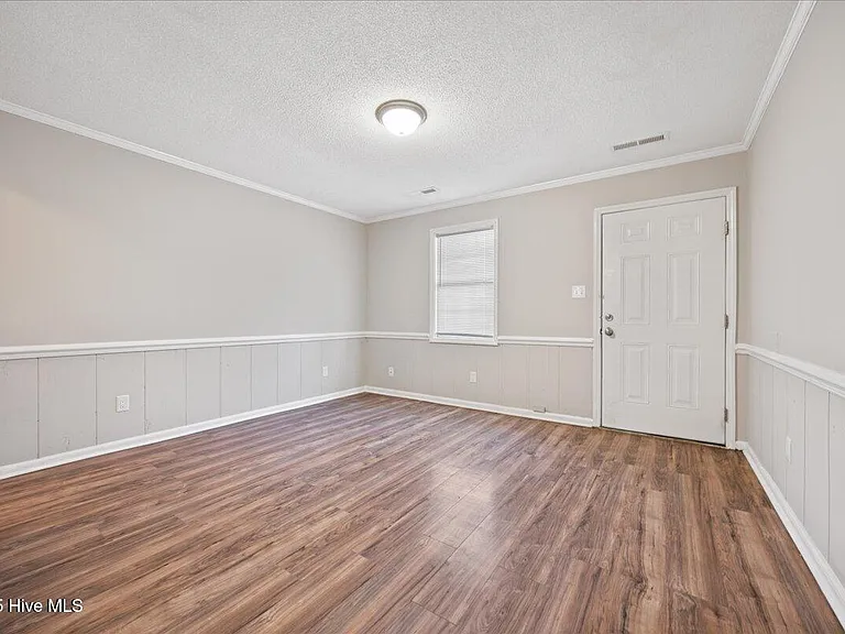 1601 Betz St — Photo 2