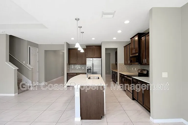 2914 Esmeralda Dr — Photo 10