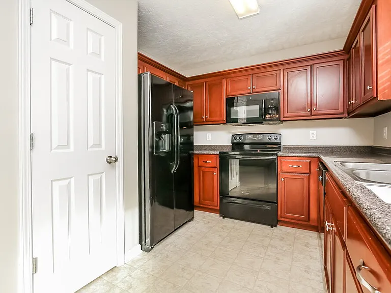 612 Rock Glen Trce — Photo 9