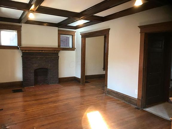 3rd image of 712 Bedford Ave