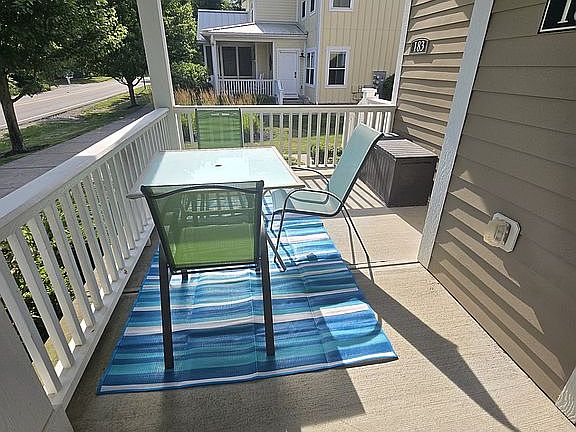Porch on Case St