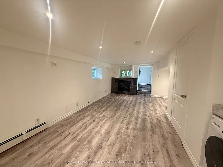 34 Plains Rd W #A2 — Photo 4