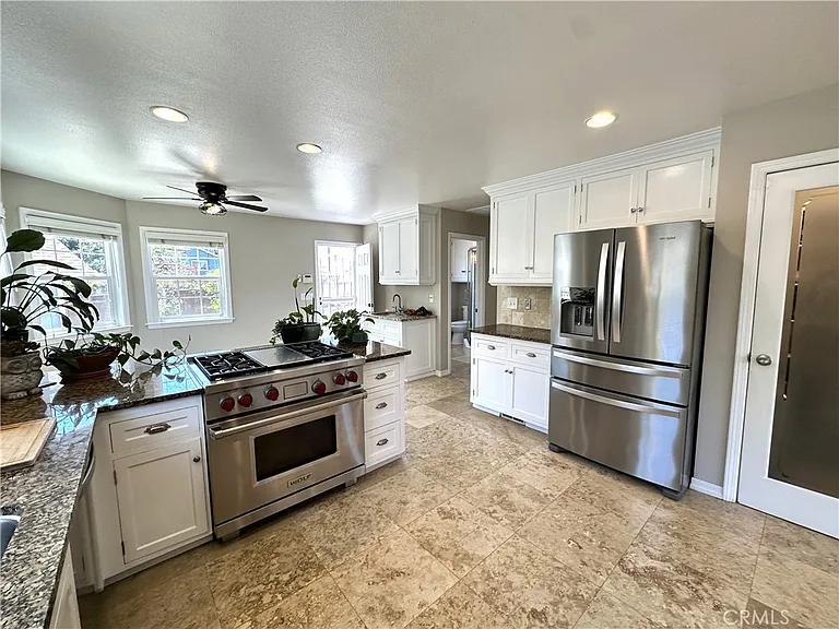 604 Village Ct — Photo 15