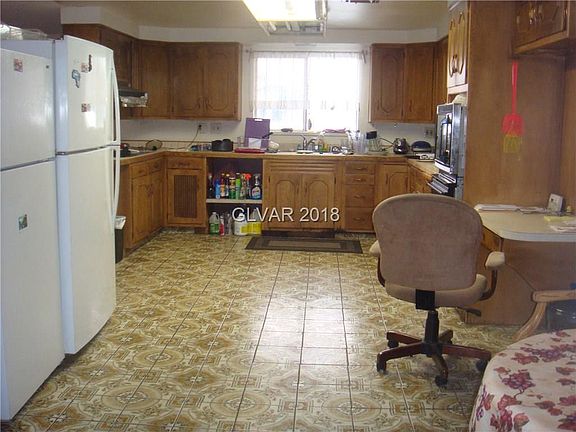 5th image of 2031 Houston Dr