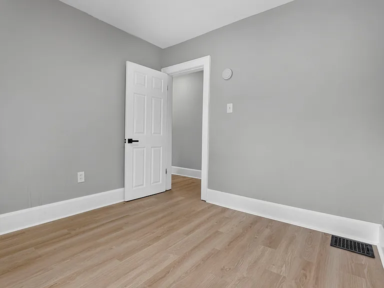 1770 Kent St #1770 — Photo 10