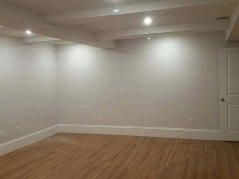 2044 Beacon St #3 — Photo 4