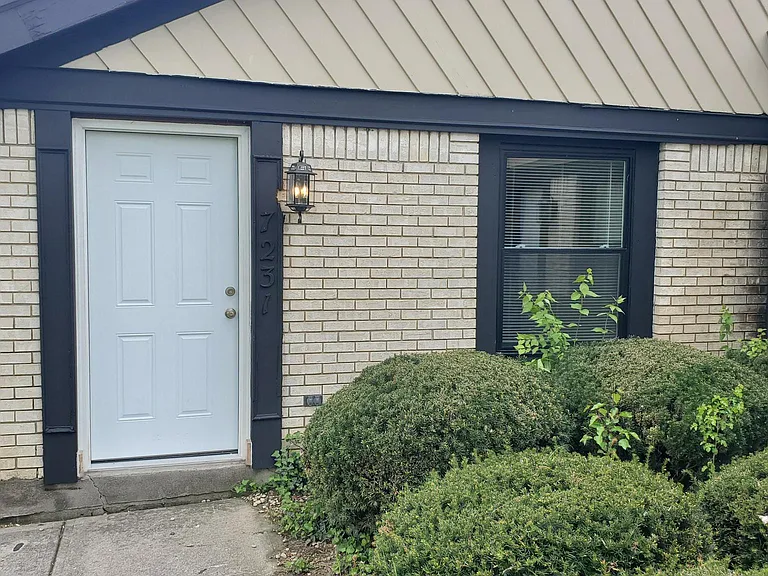 7331 McEwen Rd — Photo 20