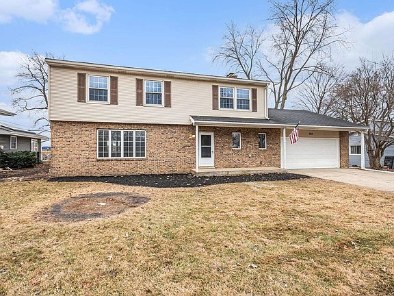 2nd image of 323 Chicago Rd